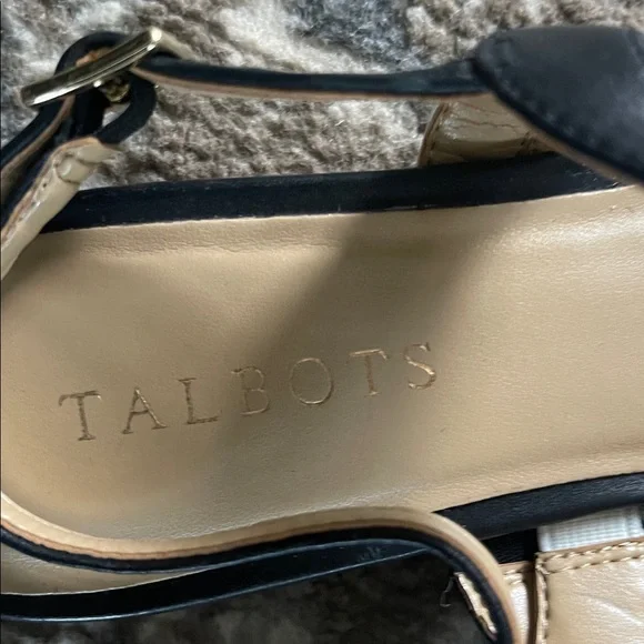 Talbots Capri Twist Mini Wedge Leather sandals. NWOT size 9 - Picture 5 of 9